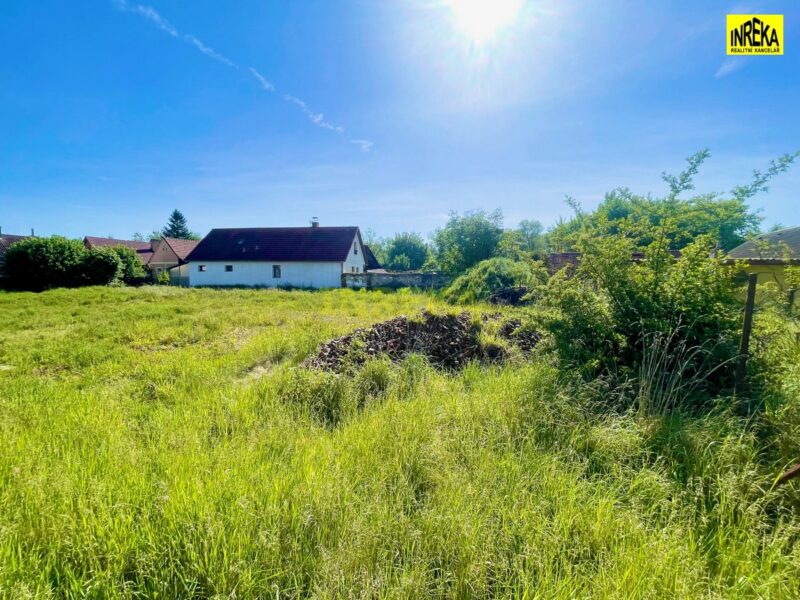 Stavební pozemek v Roudné 905 m2 (3000,-Kč/m2)