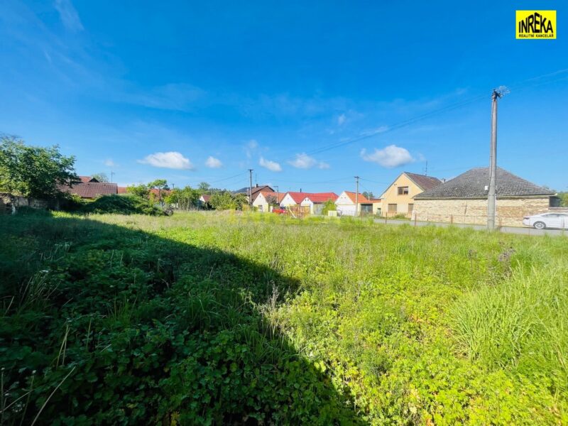 Stavební pozemek v Roudné 905 m2 (3000,-Kč/m2)