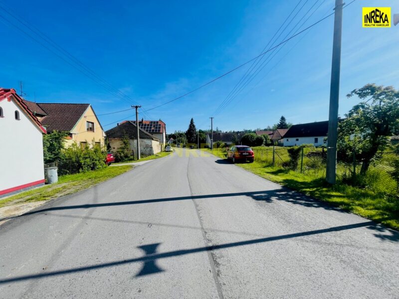 Stavební pozemek v Roudné 905 m2 (3000,-Kč/m2)